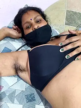 Snapshot of Love-pari077 chatting on April 17, 3:15 pm Love-pari077 online show from April 17, 3:15 pm