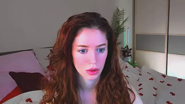 ChristinaConteeree online show from March 22, 4:38 am