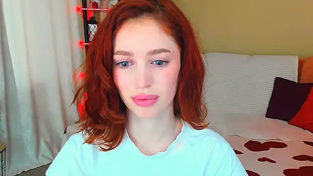 Snapshot of ChristinaConteeree chatting on July 6, 11:29 am ChristinaConteeree online show from July 6, 11:29 am