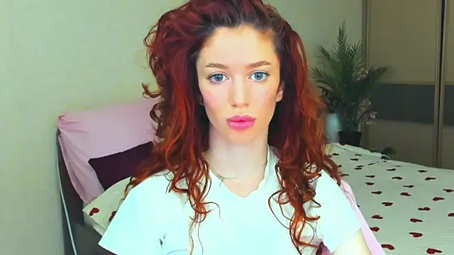 Snapshot of ChristinaConteeree chatting on July 18, 11:14 am ChristinaConteeree online show from July 18, 11:14 am