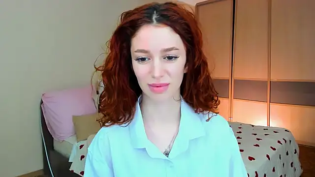 Snapshot of ChristinaConteeree chatting on July 22, 7:05 pm ChristinaConteeree online show from July 22, 7:05 pm
