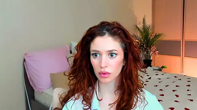 Snapshot of ChristinaConteeree chatting on July 23, 1:58 am ChristinaConteeree online show from July 23, 1:58 am