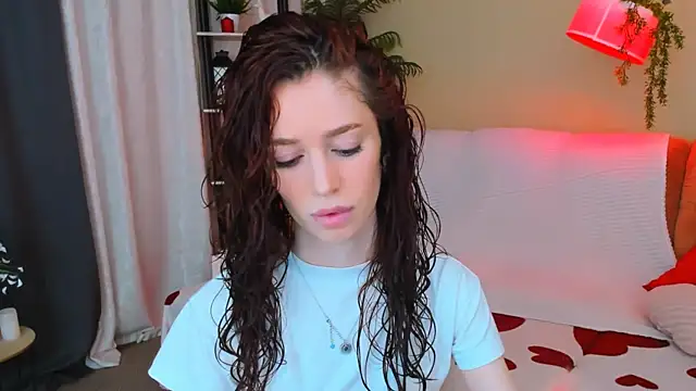Snapshot of ChristinaConteeree chatting on July 23, 7:12 pm ChristinaConteeree online show from July 23, 7:12 pm