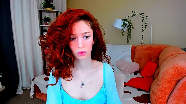 Snapshot of ChristinaConteeree chatting on July 24, 11:19 am ChristinaConteeree online show from July 24, 11:19 am