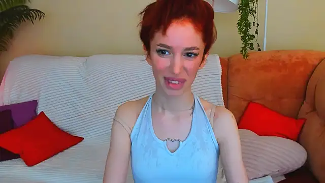 Snapshot of ChristinaConteeree chatting on July 26, 7:21 pm ChristinaConteeree online show from July 26, 7:21 pm
