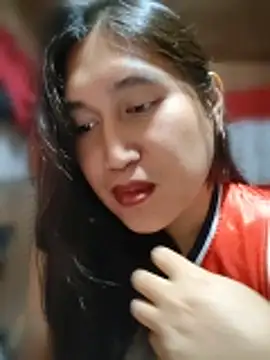 Snapshot of Romantic_Sabrina chatting on May 1, 3:16 pm Romantic Sabrina online show from May 1, 3:16 pm