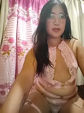 Snapshot of Romantic_Sabrina chatting on July 1, 4:25 am Romantic Sabrina online show from July 1, 4:25 am
