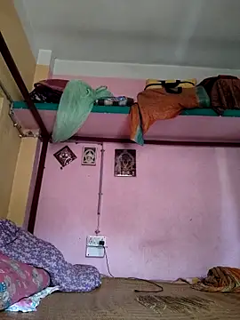 broken2005 online show from March 13, 8:43 am