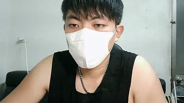 Snapshot of bigbb101011 chatting on October 13, 2:39 pm bigbb101011 online show from October 13, 2:39 pm