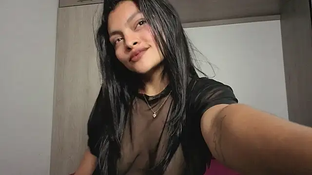 Candela    online show from April 21, 3:35 am