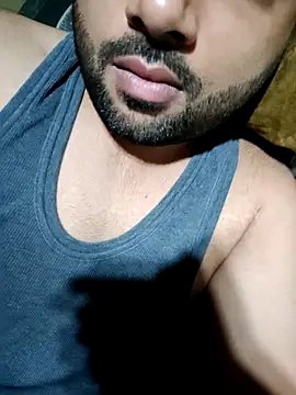 Snapshot of Banti26 chatting on June 21, 8:11 pm Banti26 online show from June 21, 8:11 pm