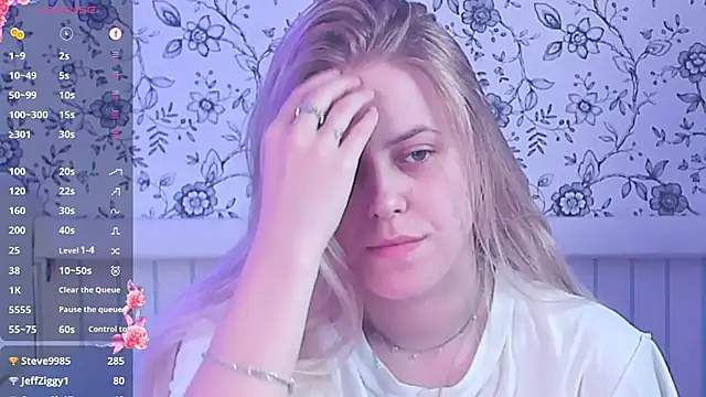 AngelAnty online show from April 6, 3:13 pm