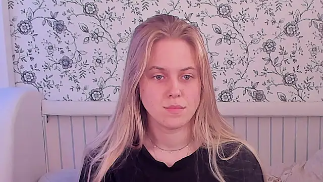 Snapshot of AngelAnty chatting on May 11, 4:04 pm AngelAnty online show from May 11, 4:04 pm