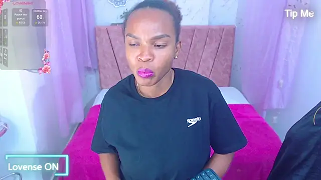 mia  thomson  online show from April 8, 2:44 am