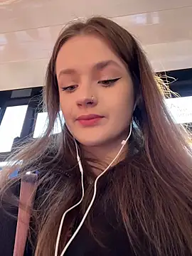 KittyQueeny online show from September 30, 2:11 pm