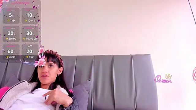 iisabella noa online show from February 17, 12:34 pm