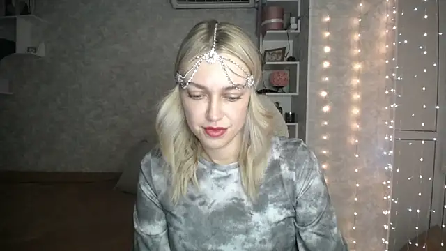 Snapshot of NickyAdamidi chatting on September 13, 4:40 pm NickyAdamidi online show from September 13, 4:40 pm