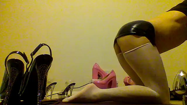 unforgettable dirty slut online show from November 17, 9:20 pm