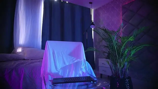 Snapshot of grayce_blossoms_24 chatting on September 16, 8:21 pm grayce blossoms 24 online show from September 16, 8:21 pm