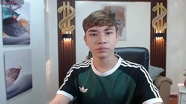 Snapshot of nathanclay chatting on June 11, 12:58 pm nathanclay online show from June 11, 12:58 pm