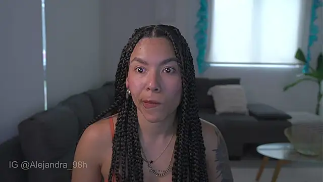 kyria 1 online show from December 18, 10:05 pm