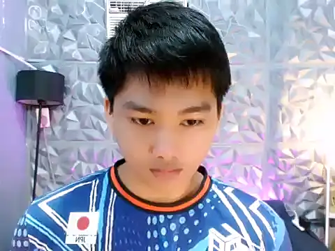 Mister officer69 online show from December 3, 9:13 pm