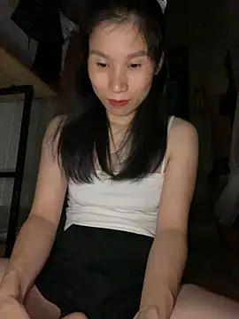 Snapshot of MinHiNi chatting on October 5, 4:27 pm MinHiNi online show from October 5, 4:27 pm