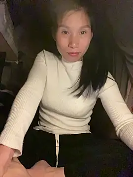 Snapshot of MinHiNi chatting on November 3, 3:57 pm MinHiNi online show from November 3, 3:57 pm