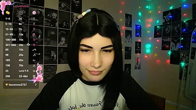 Snapshot of mskissa chatting on October 23, 12:10 am mskissa online show from October 23, 12:10 am