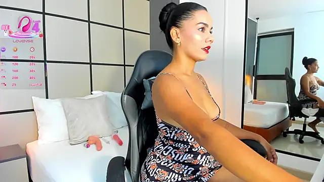 dana daree online show from February 17, 7:20 pm