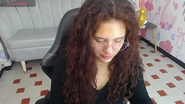 Velvet Moon V online show from February 14, 1:19 pm