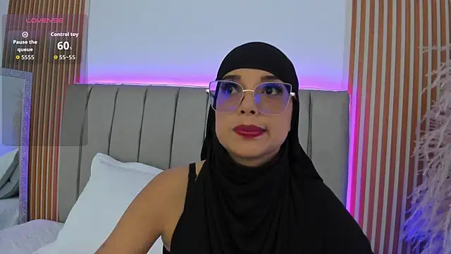 naishaa  online show from November 3, 6:42 pm