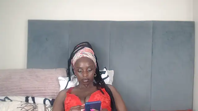 Jah-Queen online show from October 4, 9:13 pm