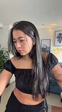 Snapshot of Lily_June chatting on April 20, 7:59 pm Lily June online show from April 20, 7:59 pm