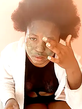 SweetHoney21  online show from October 2, 10:55 am