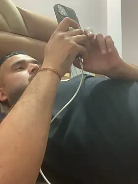 amitsharma7868 online show from March 20, 3:39 pm