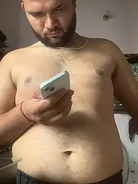 Snapshot of amitsharma7868 chatting on June 25, 3:06 am amitsharma7868 online show from June 25, 3:06 am