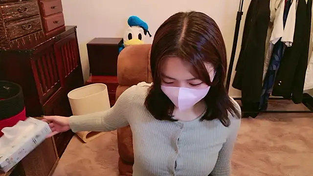 Snapshot of Fuwa_chan chatting on October 10, 4:44 am Fuwa chan online show from October 10, 4:44 am