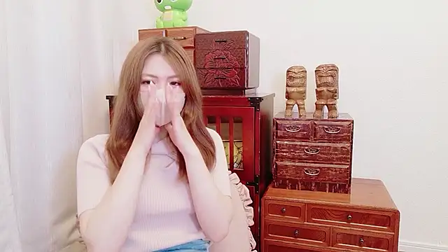 Snapshot of Fuwa_chan chatting on May 6, 4:41 am Fuwa chan online show from May 6, 4:41 am