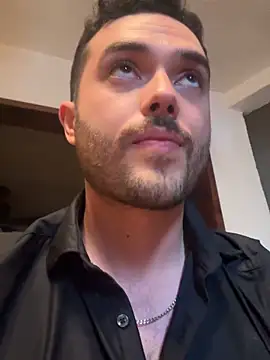 acmello83 online show from April 13, 11:43 pm