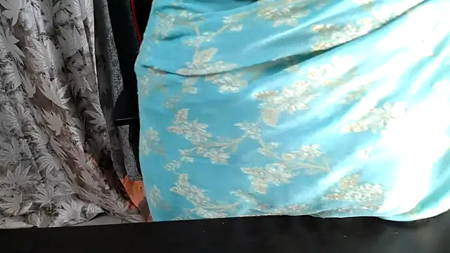 Snapshot of niya-cute chatting on December 14, 12:10 pm niya-cute online show from December 14, 12:10 pm