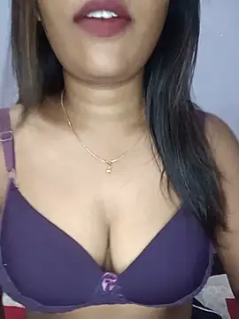 Snapshot of Tamil_kavinila chatting on July 19, 4:16 am Tamil kavinila online show from July 19, 4:16 am