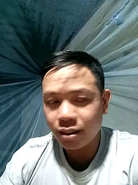 Snapshot of DungLuongg chatting on September 26, 1:04 pm DungLuongg online show from September 26, 1:04 pm