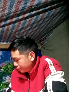 Snapshot of DungLuongg chatting on January 7, 2:19 pm DungLuongg online show from January 7, 2:19 pm