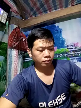 Snapshot of DungLuongg chatting on March 16, 12:49 am DungLuongg online show from March 16, 12:49 am