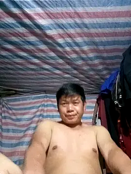 Snapshot of DungLuongg chatting on March 21, 1:48 pm DungLuongg online show from March 21, 1:48 pm