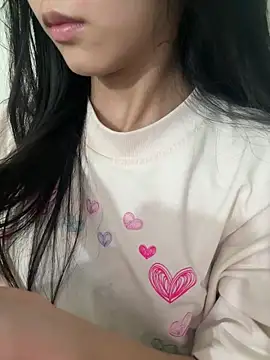 Snapshot of Desi_sara chatting on October 12, 2:43 am Desi sara online show from October 12, 2:43 am