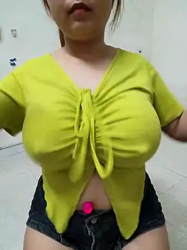 Snapshot of Akira_sera chatting on October 6, 3:04 am Akira sera online show from October 6, 3:04 am