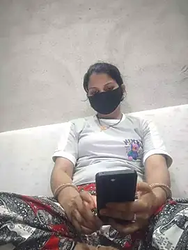 Snapshot of poojam93 chatting on July 25, 3:26 am poojam93 online show from July 25, 3:26 am