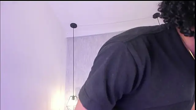 Snapshot of Johan_gz_ chatting on March 30, 11:55 am Johan gz online show from March 30, 11:55 am
